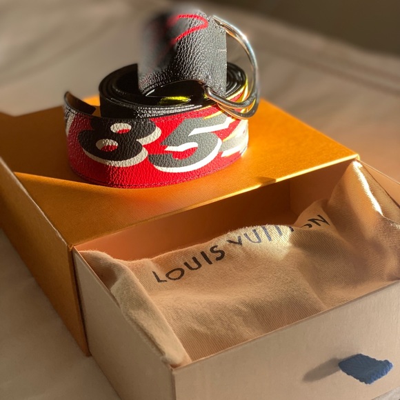 Louis Vuitton belt from the race cruise collection in 2016. - Picture 2 of 4